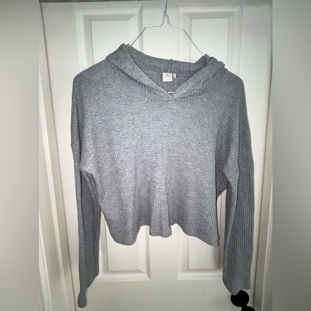 Gray hooded long sleeve casual shirt